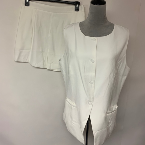 PrettyGarden Jackets & Blazers - Pretty Garden Womens Short Set White NWT Classic Vest On Trend Retro Summer